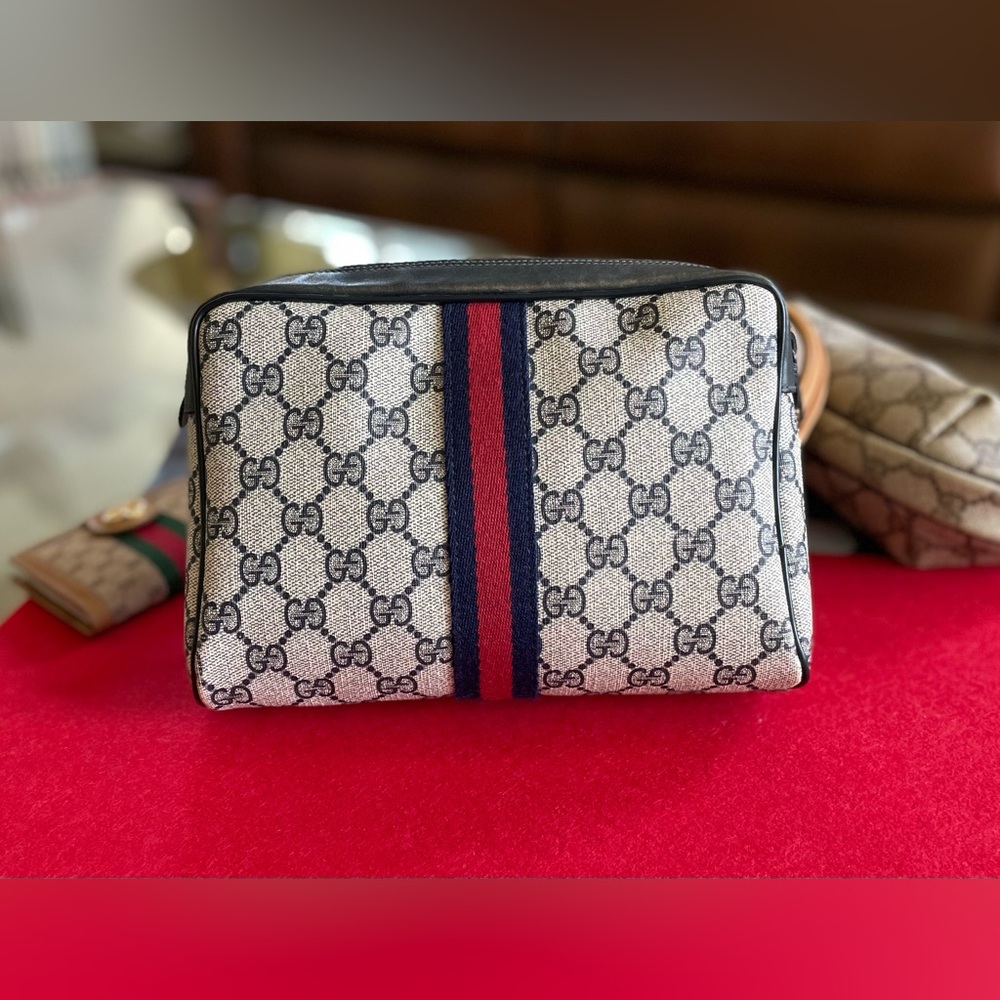 Gucci Navy Sherry Line Clutch Vintage Cosmetic Travel Bag EUC 98-30-014-3553
